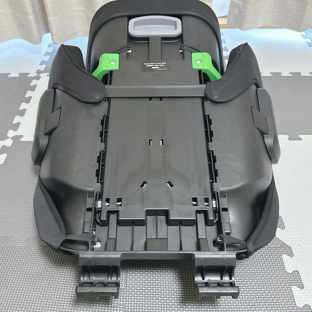 【美品】アップリカ ライドクルー　ISOFIX チャイルドシート　ブラック　黒