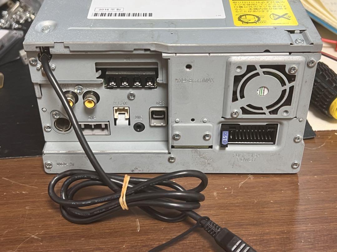 ケンウッド KENWOOD MDV-D503 カーナビです。