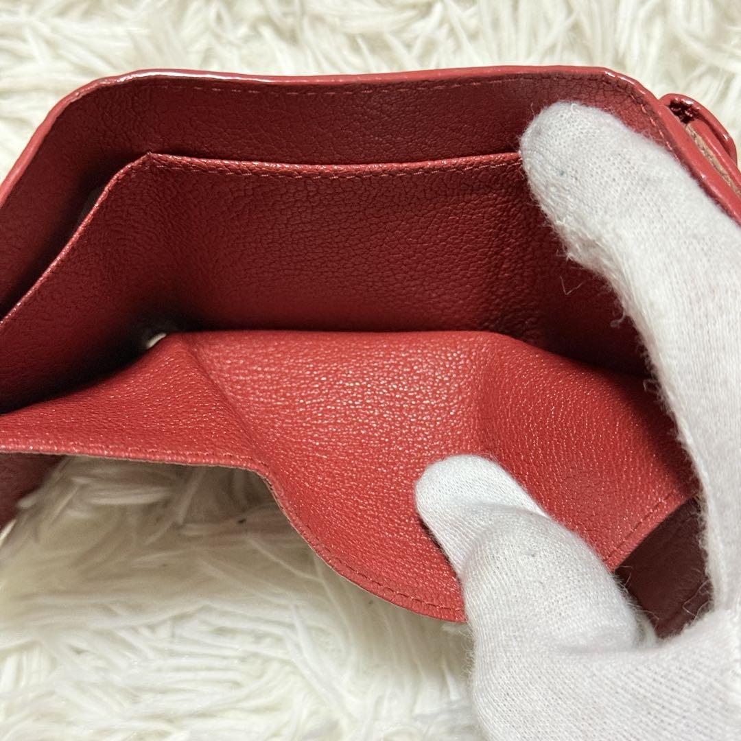 未使用級✨ミュウミュウ miumiu マドラスラブ 三つ折り財布 レザー　ピンク