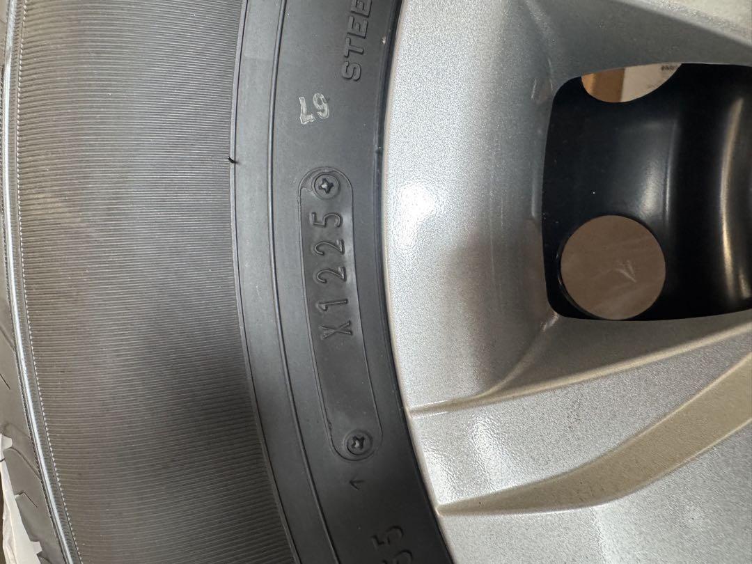 ハイエース 純正 新車外し 8型 ダークプライムs 195/80R15
