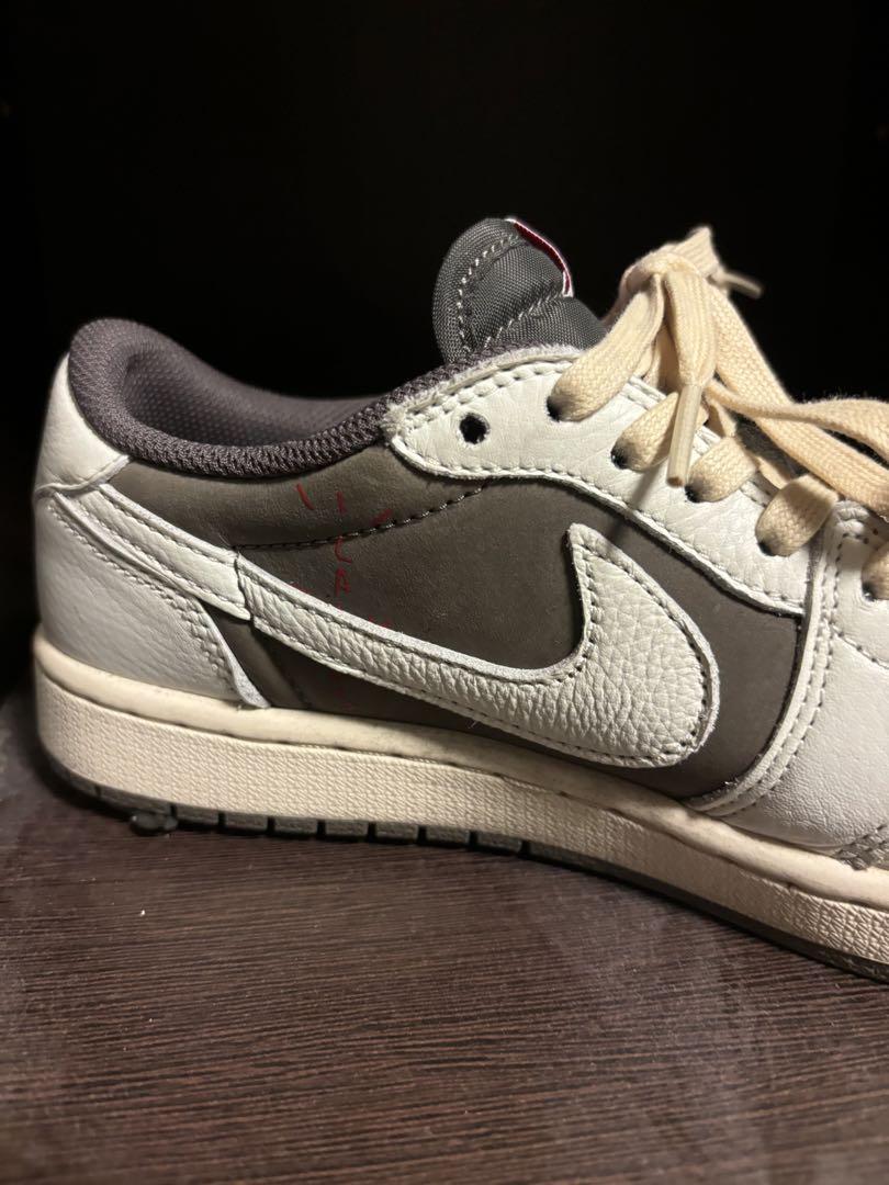 NIKE ジョーダン1 Travis Scott リバースモカ