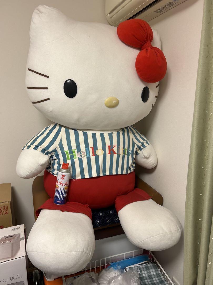ハローキティ 特大非売品ぬいぐるみ