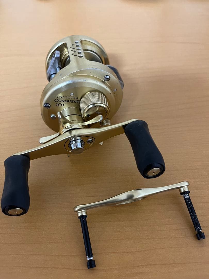 シマノ カルカッタ コンクエスト 101 リール シマノ カルカッタ コンクエスト 101 リール