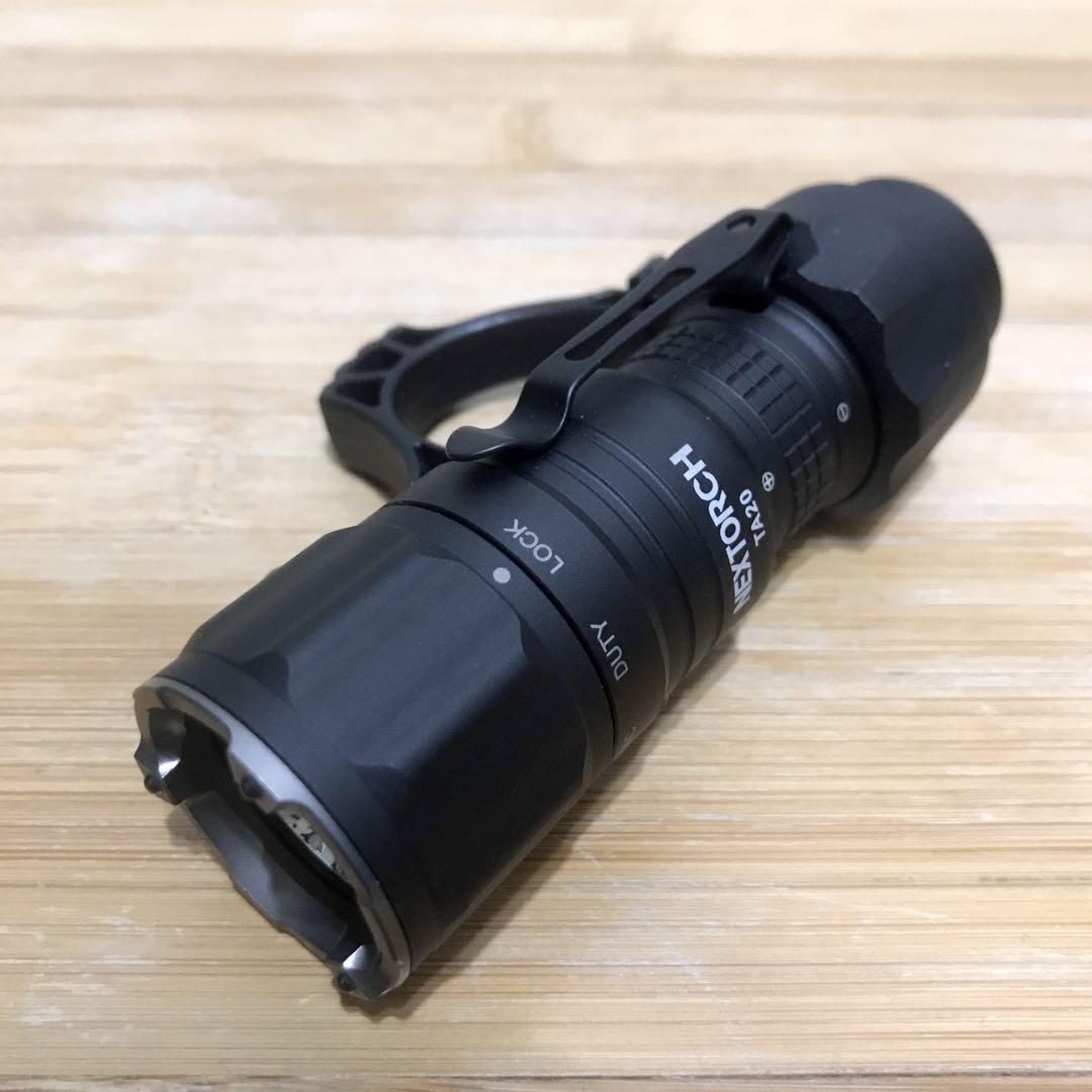 LED懐中電灯　NEXTORCH TA20