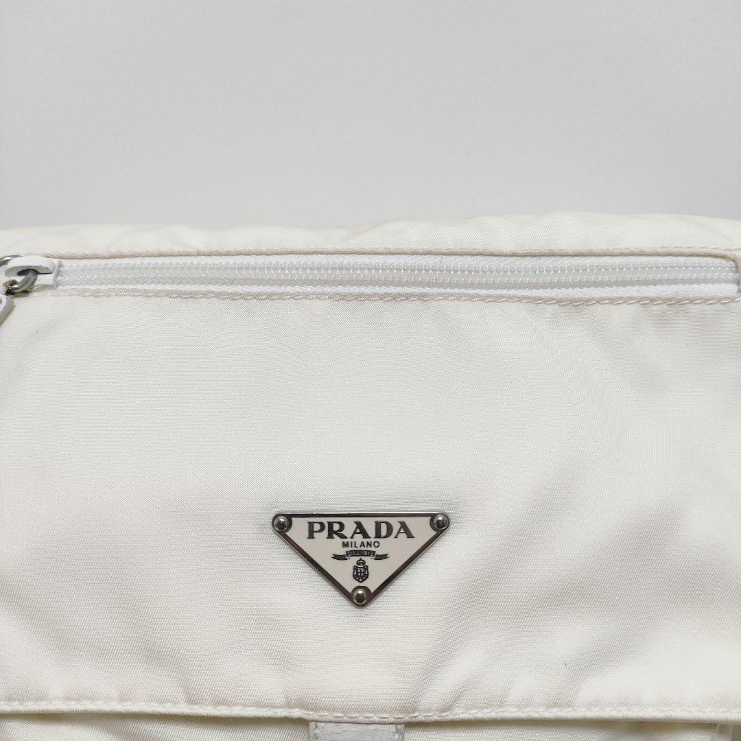 PRADAショルダーバッグ 三角ロゴプレート ナイロン シルバー金具