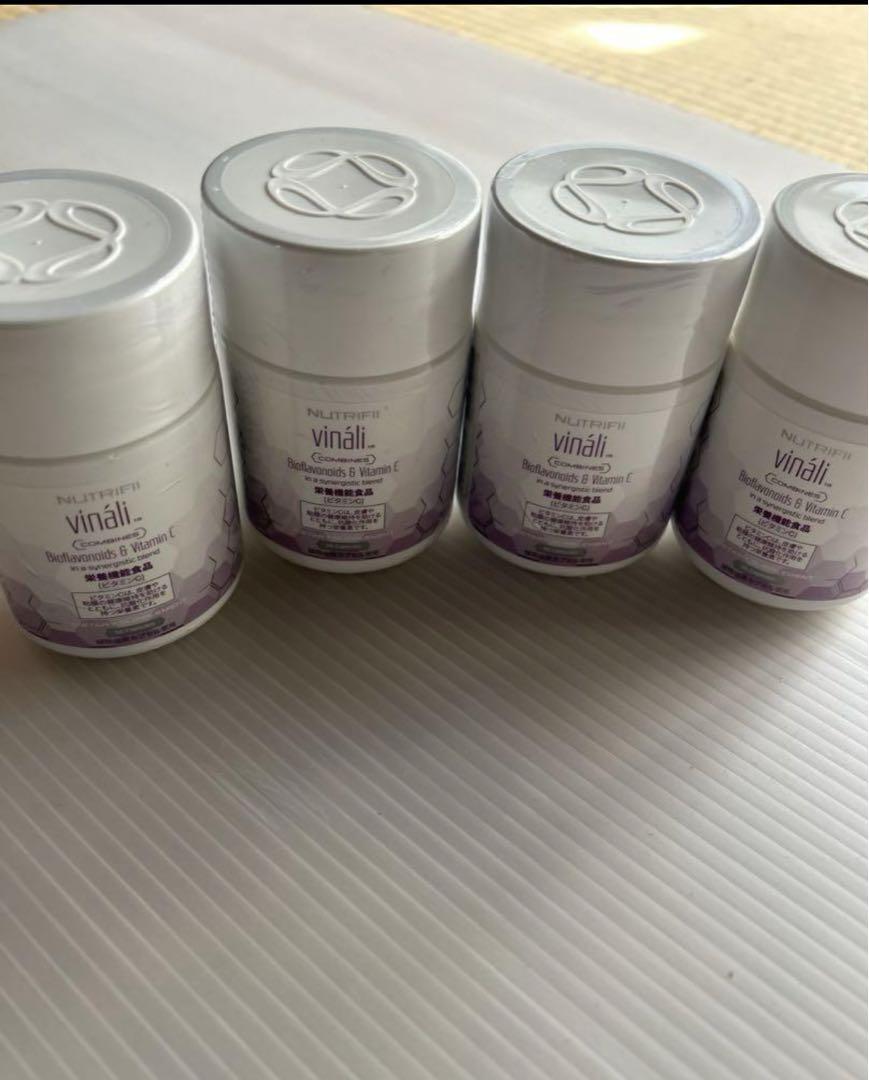 Nutrifi Rejuveniix & Vinali サプリメントセット　新品