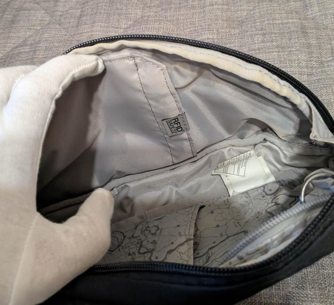 pacsafe Vibe 150 セキュアスリングバッグ 盗難防止アイディア品