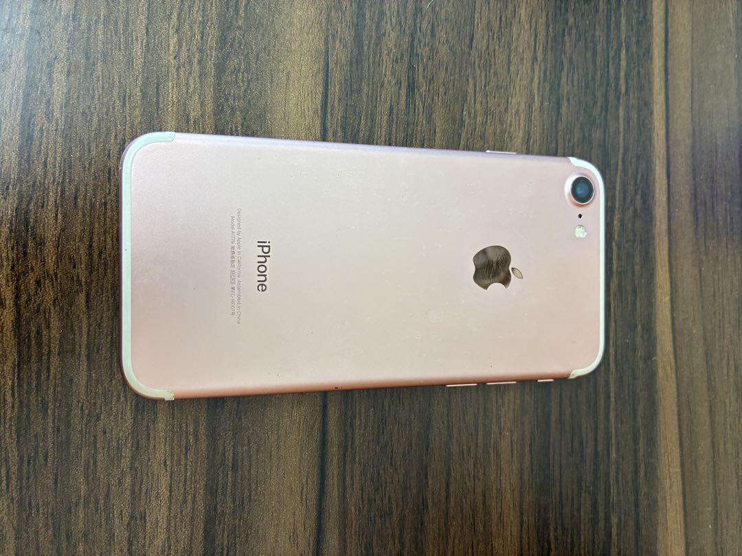 iPhone 7 Rose Gold 32 GB docomo