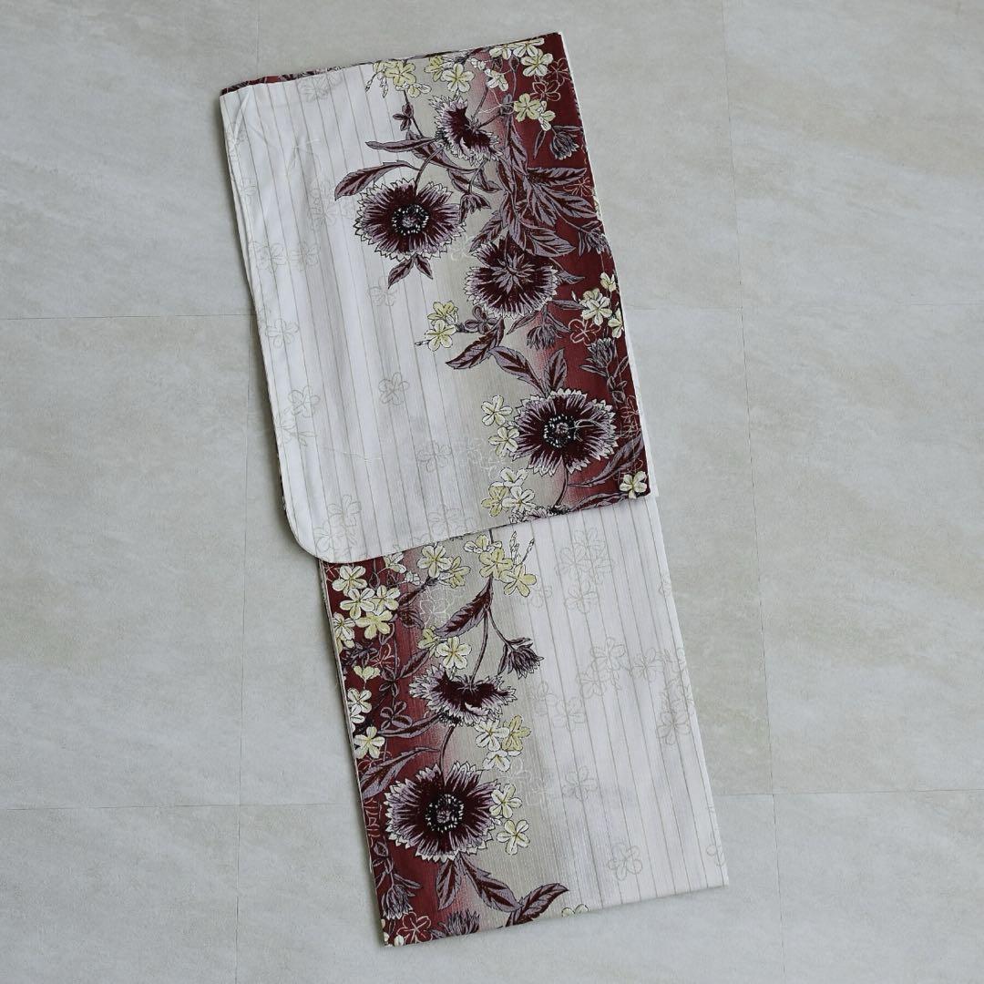 新品未使用　utatane 浴衣3点セット えんじのひらひら花染分け
