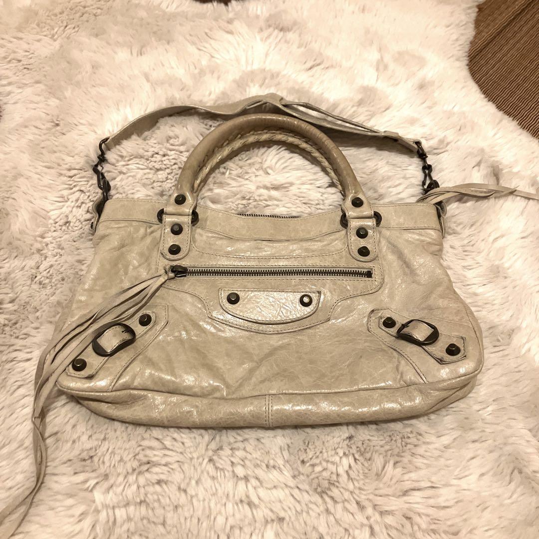 BALENCIAGA アイボリー レザー バッグ