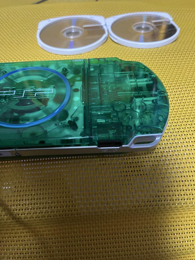 スケルトングリーン
