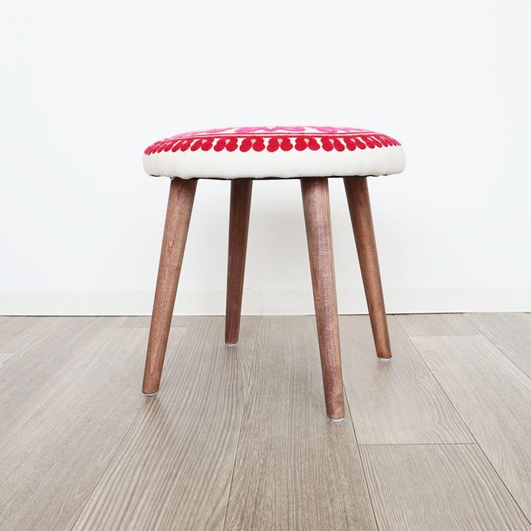 スツール 刺繍 椅子 丸イス 腰掛け 丸椅子 おしゃれ 北欧 ファブリック 黒 スツール 刺繍 椅子 丸イス 腰掛け 丸椅子 北欧 ファブリック ピンク