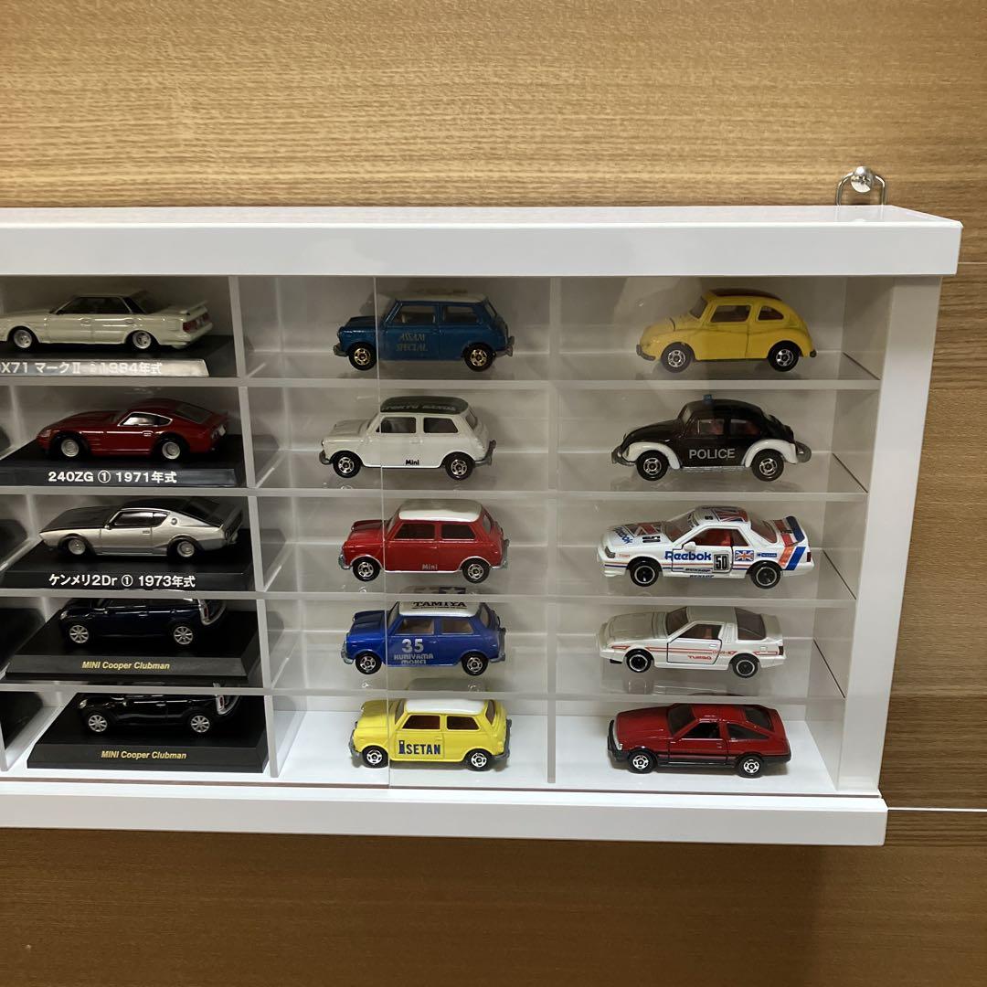 トミカ　1/64ミニカー　コレクションケース　25ホワイト