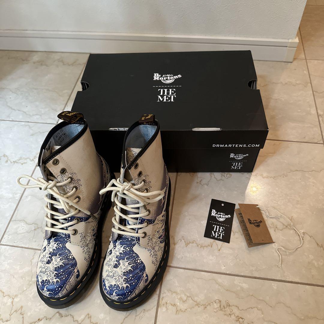 ドクターマーチン⭐︎葛飾北斎⭐︎THE MET⭐︎UK3