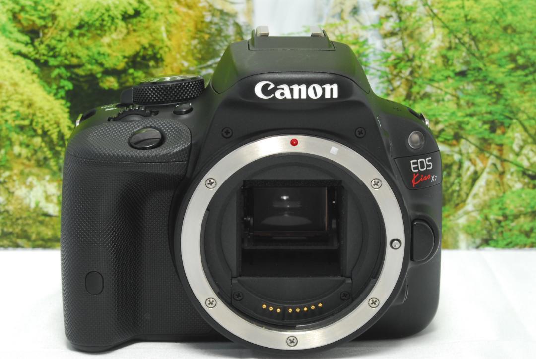 ✨超軽量な一眼レフ✨Canon Kiss X7✨手振れ補正機能付レンズセット✨