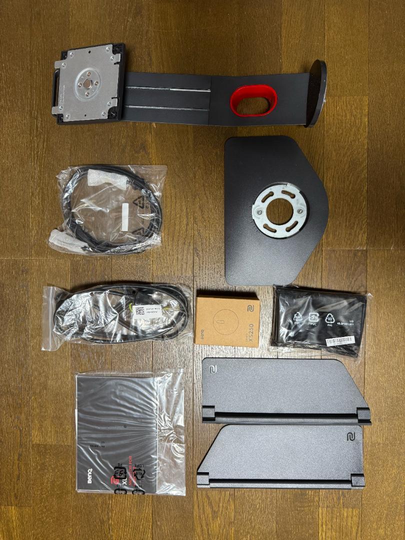 BenQ ZOWIE ゲーミングモニター【XL2546K】 箱に多少スレあり