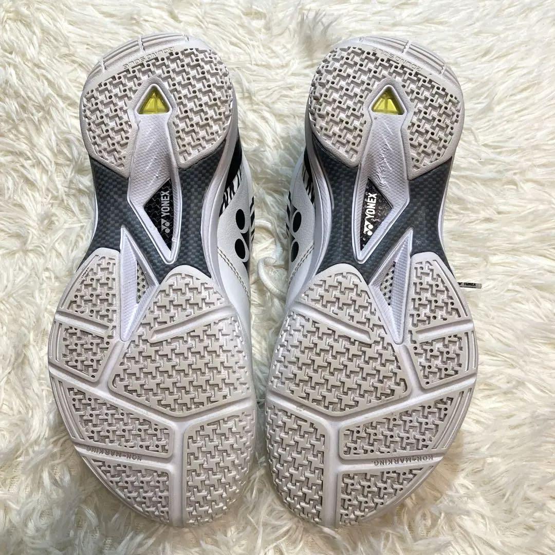 【YONEX】バドミントンシューズ24cm 桃田モデル 白 パワークッション65