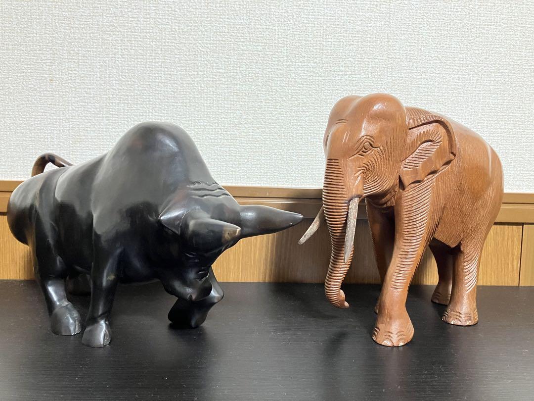 黒檀水牛と木彫り象のセット工芸品