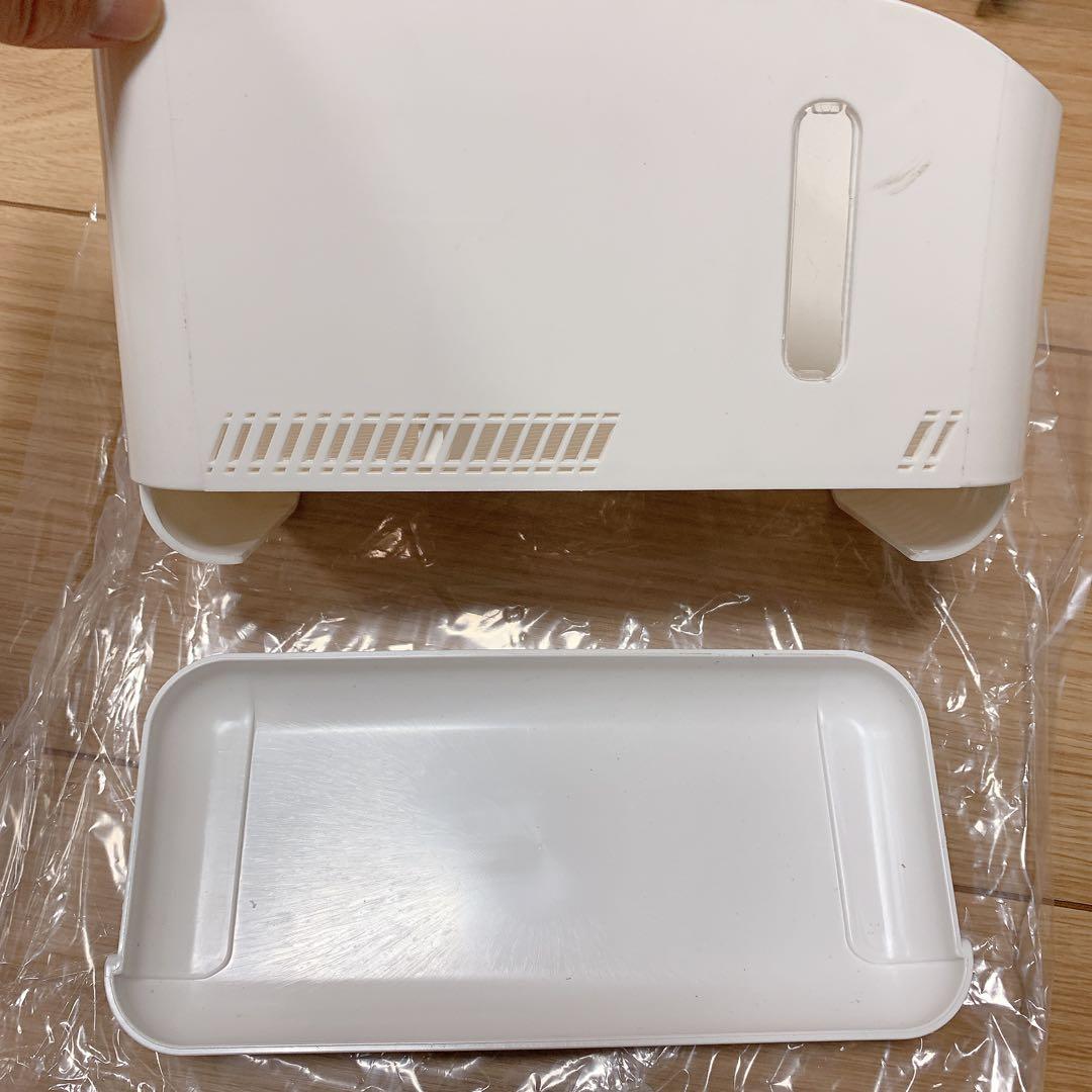 歯ブラシ立て ホワイト プラスチック製 仕切り付き