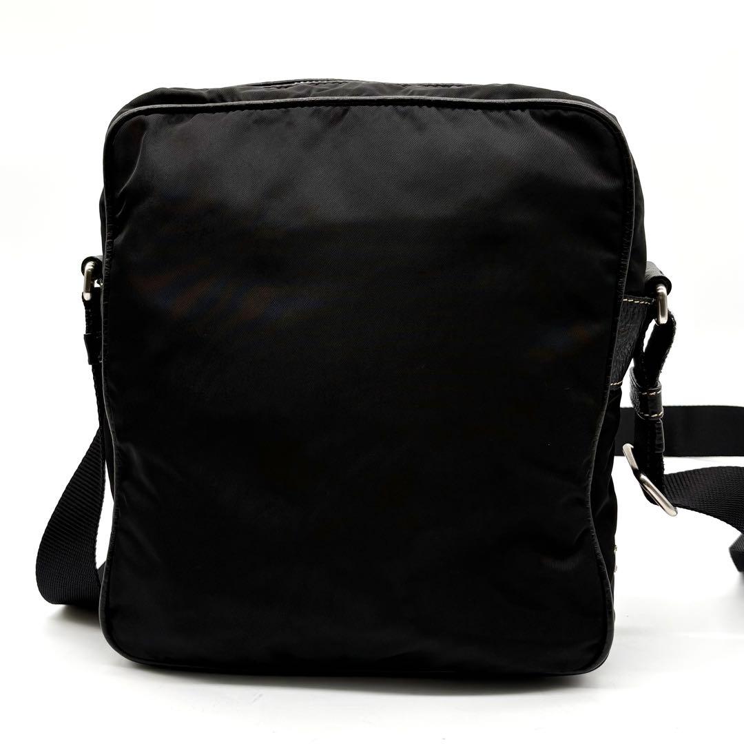 【美品】希少 プラダ ショルダーバッグ ナイロン レザー 三角ロゴ 斜め掛け 黒 【美品】希少 プラダ ショルダーバッグ ナイロン レザー 三角ロゴ 斜め掛け 黒