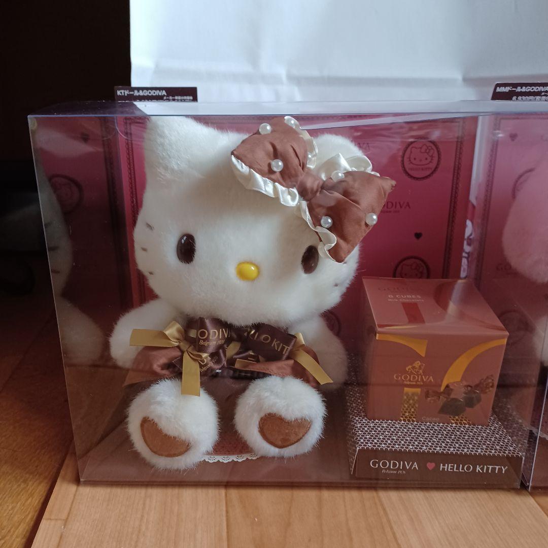 GODIVAコラボ、キティ、マイメロぬいぐるみセット