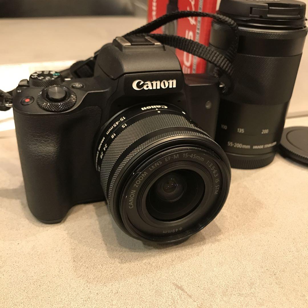 Canon EOS KISS M Wズームキット BK デジタルカメラ