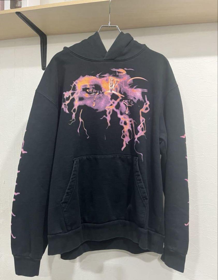 トップス Vlone x Never Broke Again Eyes Hoodie Vlone x Never Broke Again Eyes Hoodie Black – Duval.Kickz