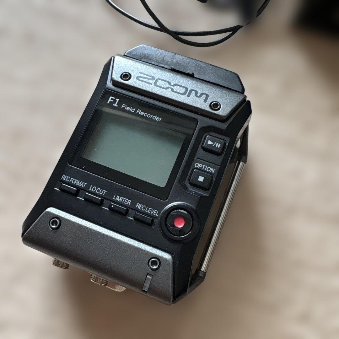 Amazon.co.jp: Zoom F1 フィールドレコーダー Lavalierマイク