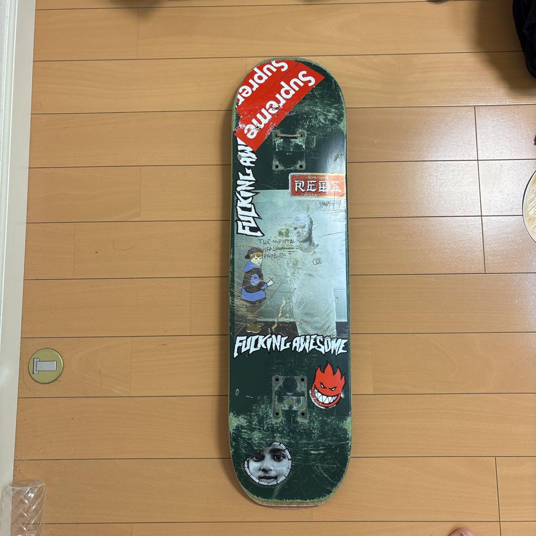 スケートボード fucking awesome8.25