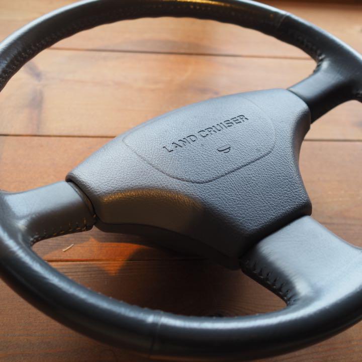 極美品 ランドクルーザー80 後期 エアバッグなし 純正ハンドル