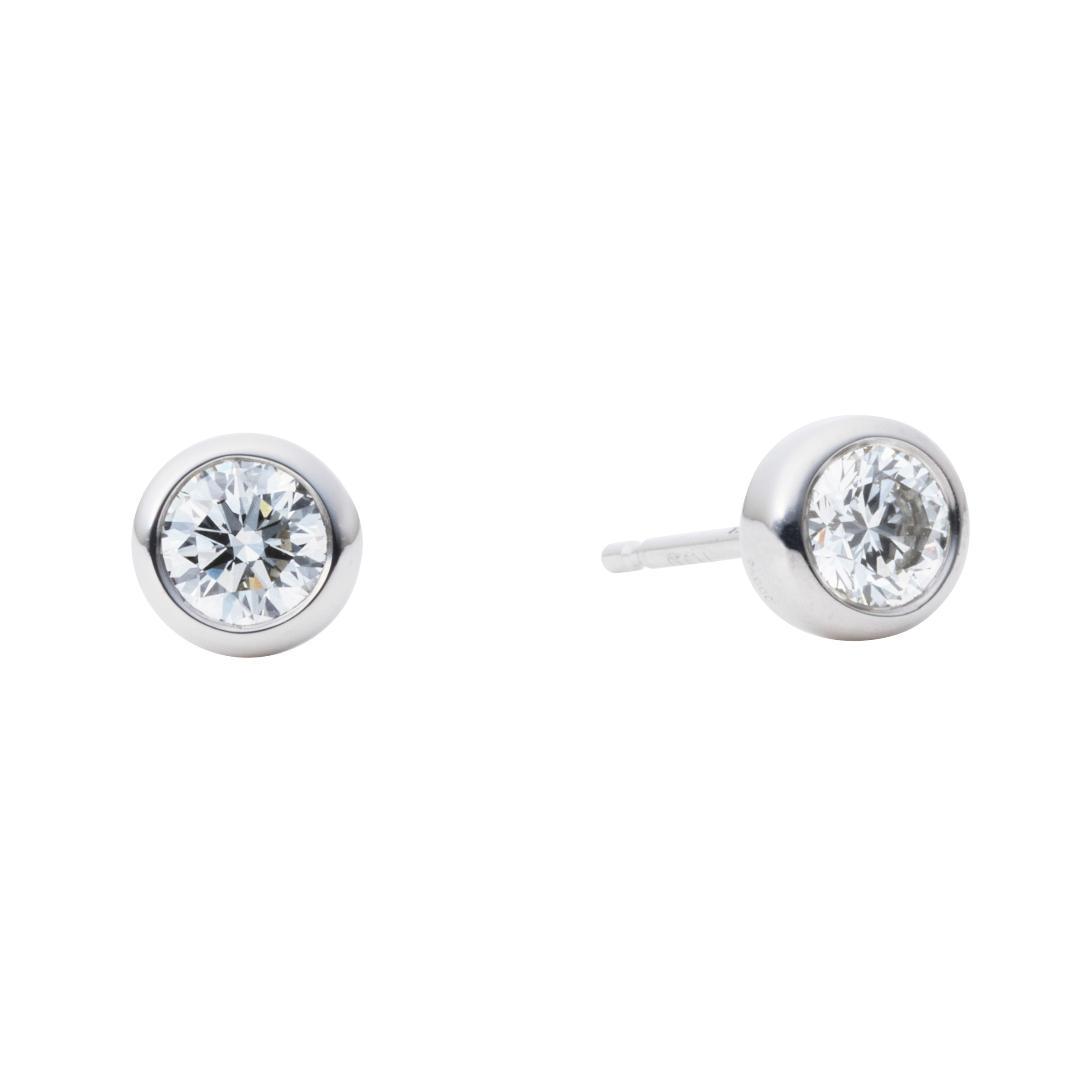 予約中!】 ❤️pt900 H&C ダイヤモンド 0.654ct ピアス 鑑定付 新品未