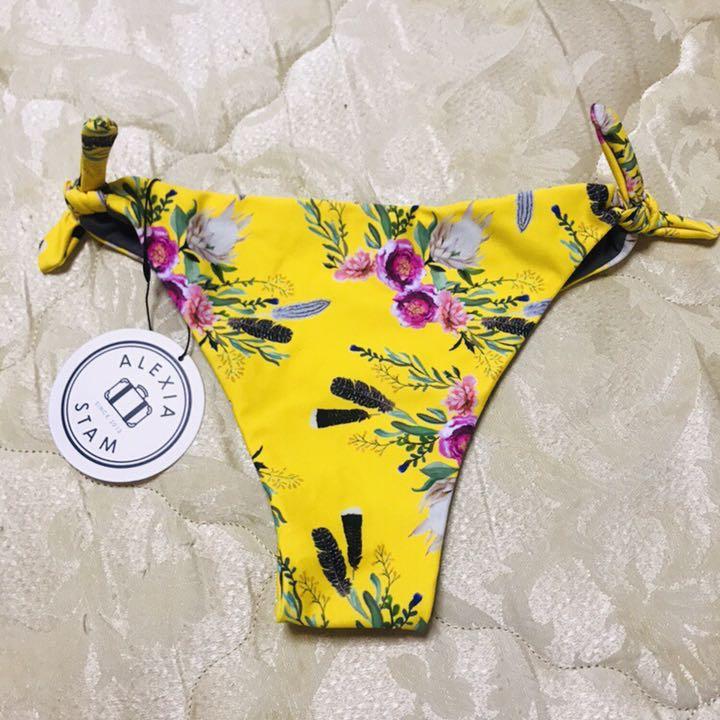 新品未使用タグ付き alexiastam アリシアスタン 水着 ビキニ 上下