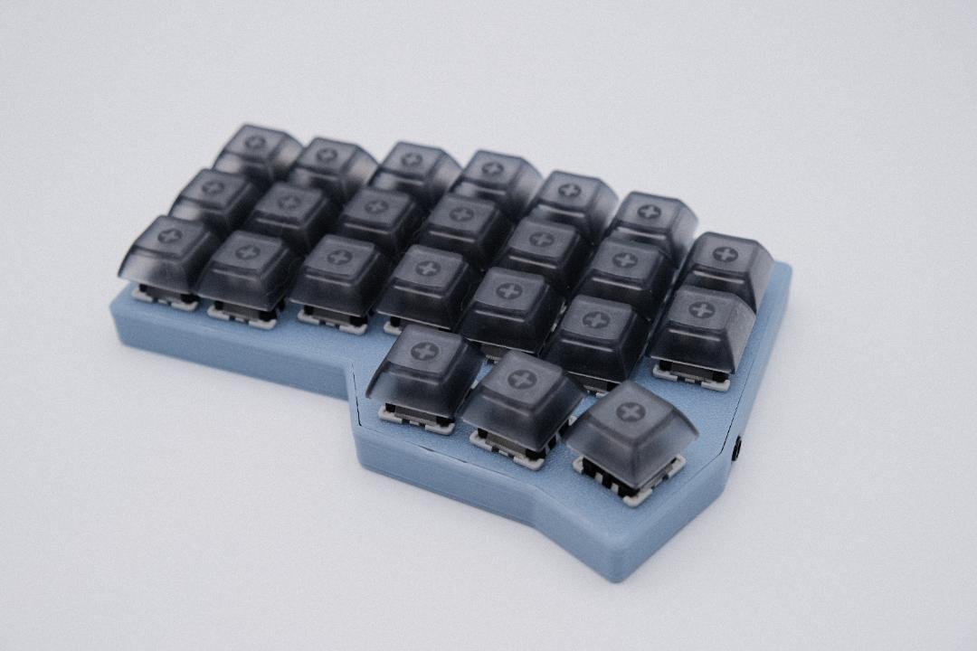 CORNE 分割キーボード 両手分離型 人間工学設計 QMK対応