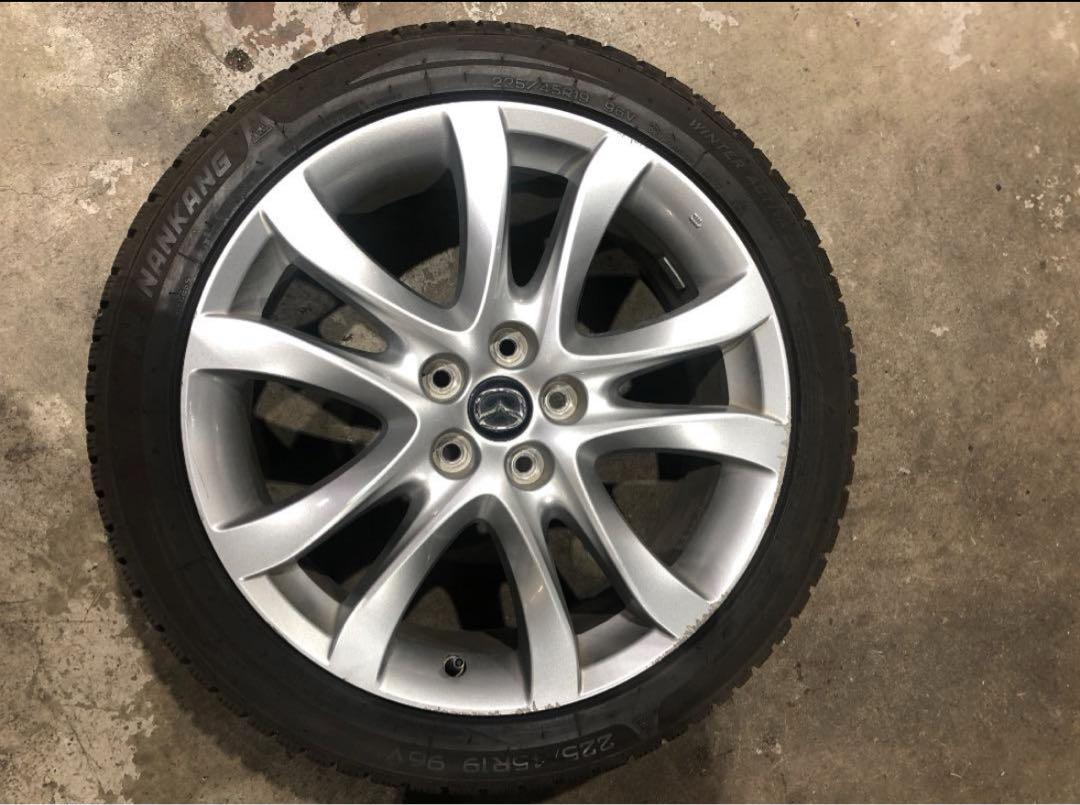 スタッドレスタイヤホイール4本セット　225/45R19 マツダ