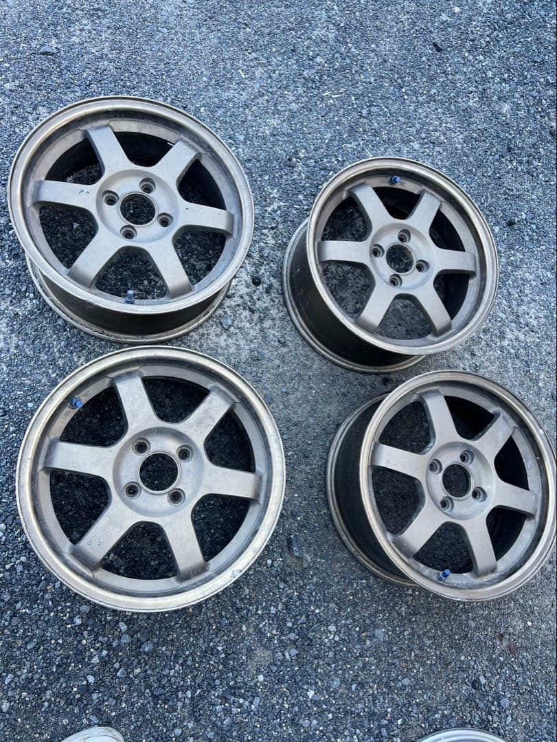 RAYS TE37 15インチ 歪み有