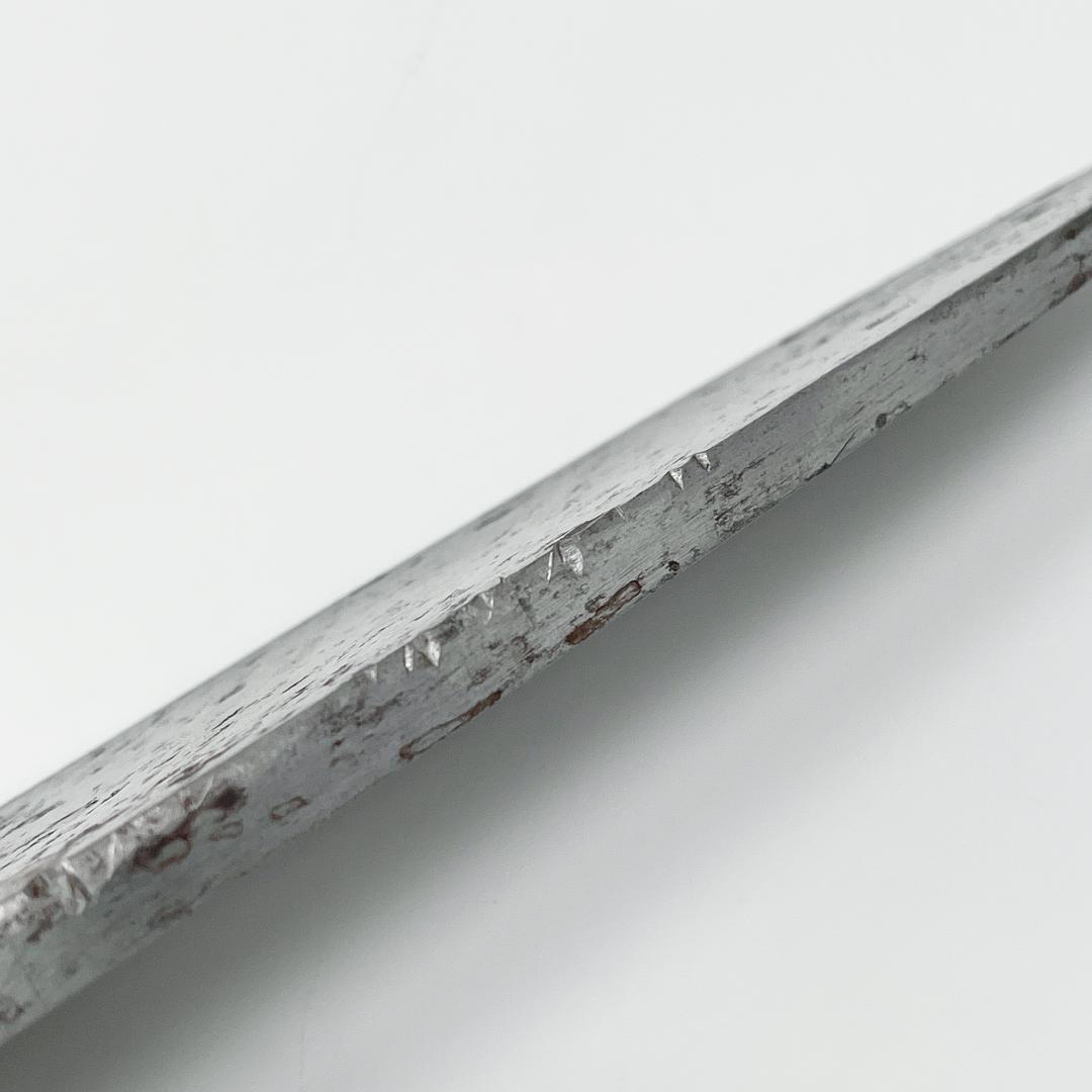 出刃包丁傷や汚れあり