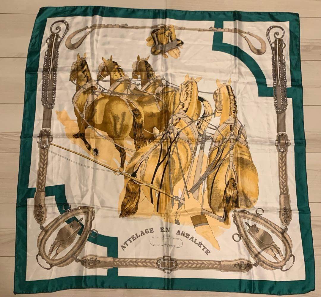 エルメス カレ90 ATTELAGE EN ARBALETEスカーフHERMES