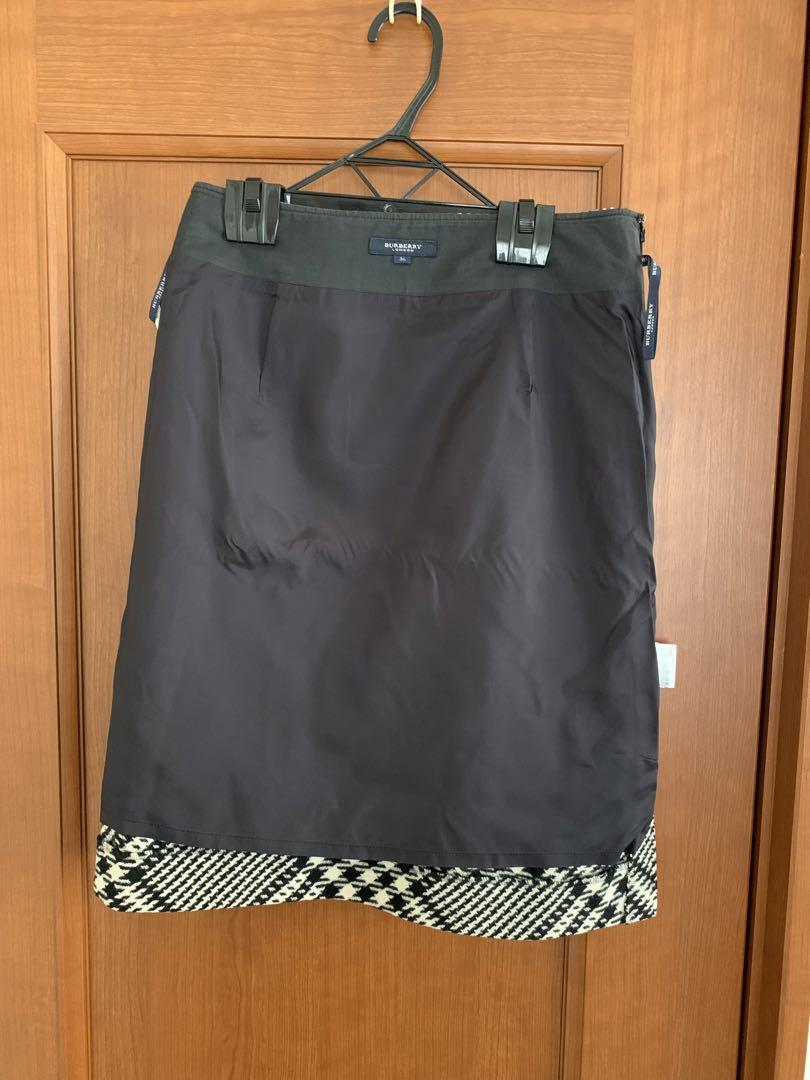 burberry  バーバリー　
バイアスチェック柄タイトスカート