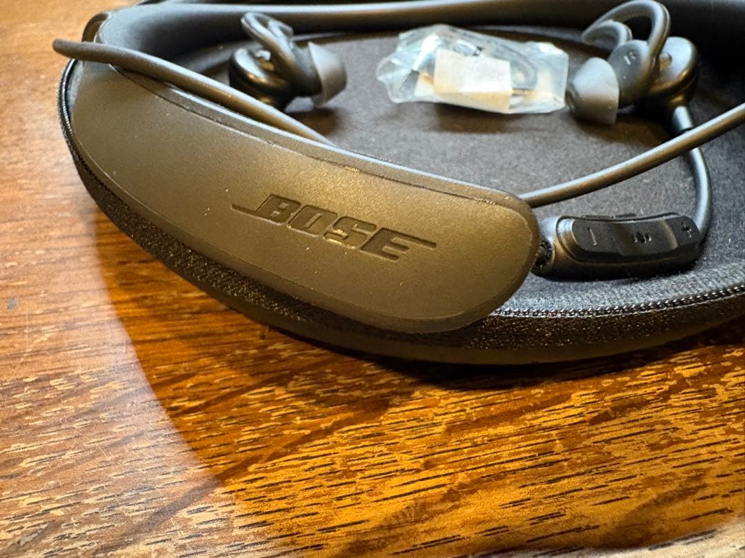 Bose Quiet Control 30 ワイヤレスイヤホン ネックバンド式