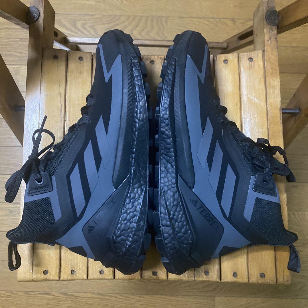 元箱付き TERREX FREE HIKER GORETEX HIKING 27