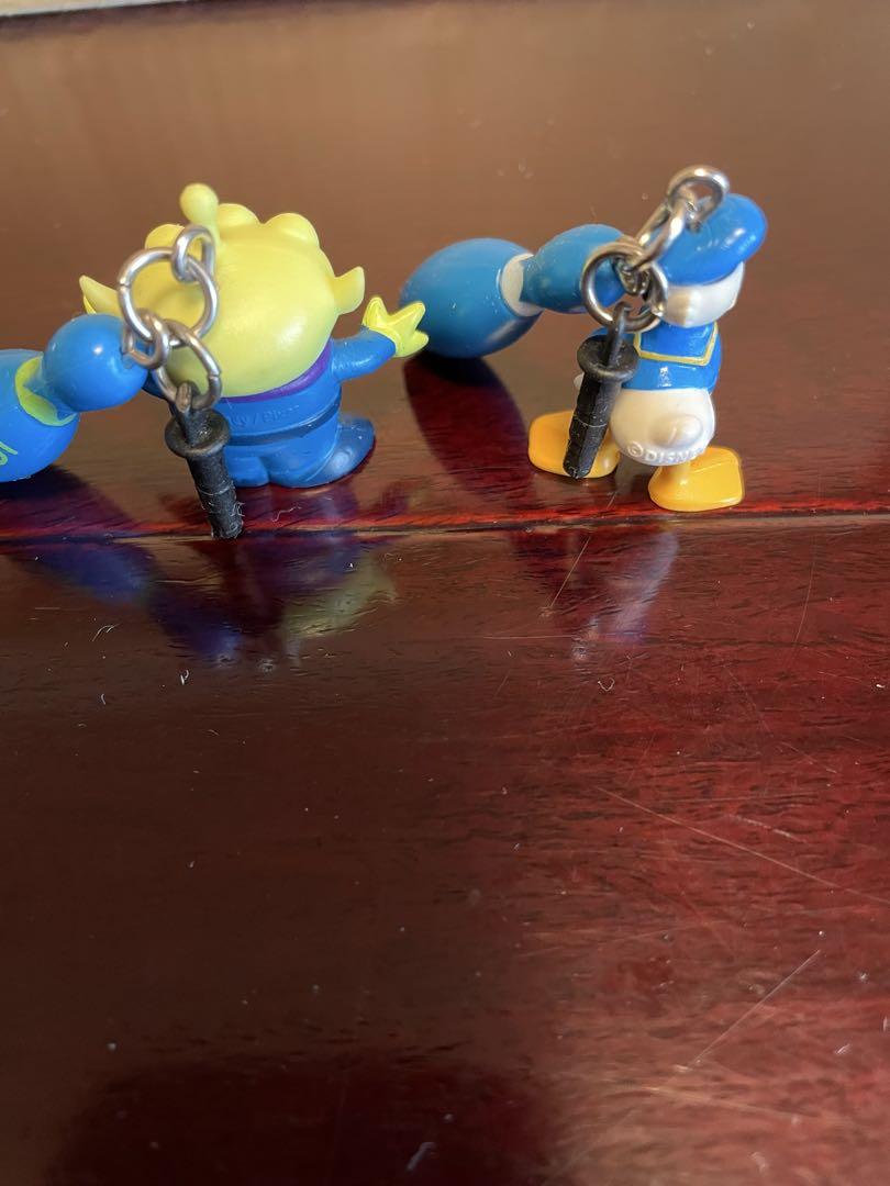 非売品】ディズニー ラウンドワンストラップ・イヤホンジャック