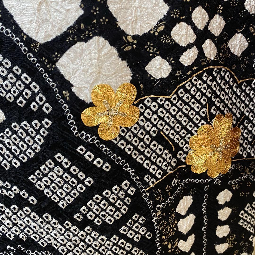 【総絞り】正絹　振袖　刺繍、金駒　赤、黒　袷