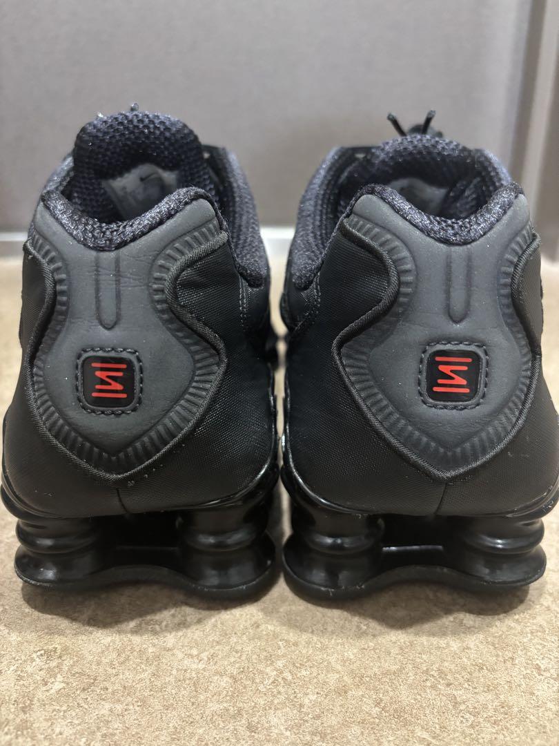 Nike Shox TLブラック