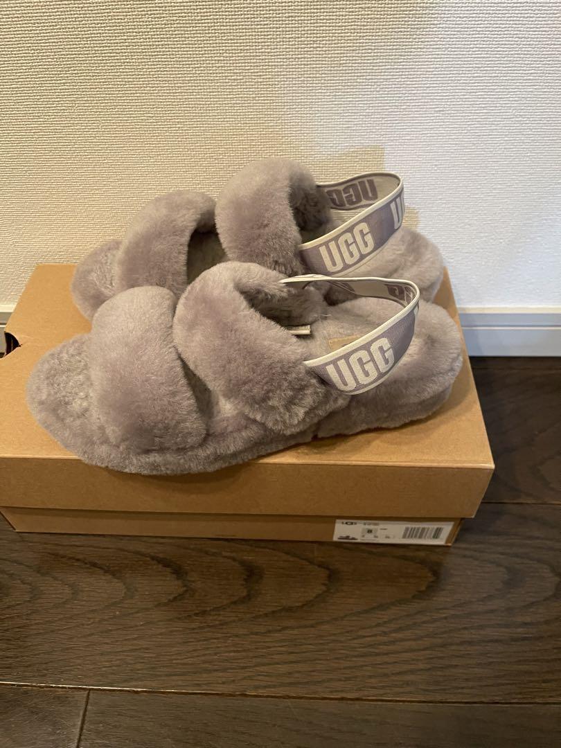 UGG レディース　グレー　ムートンサンダル 高 品質ファッション - UGG グレー ムートンサンダルサイズ8