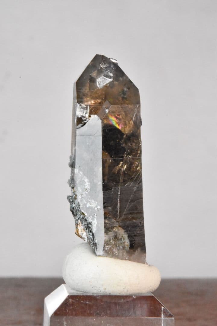 アナテース付きスモーキークォーツやや傷や汚れあり