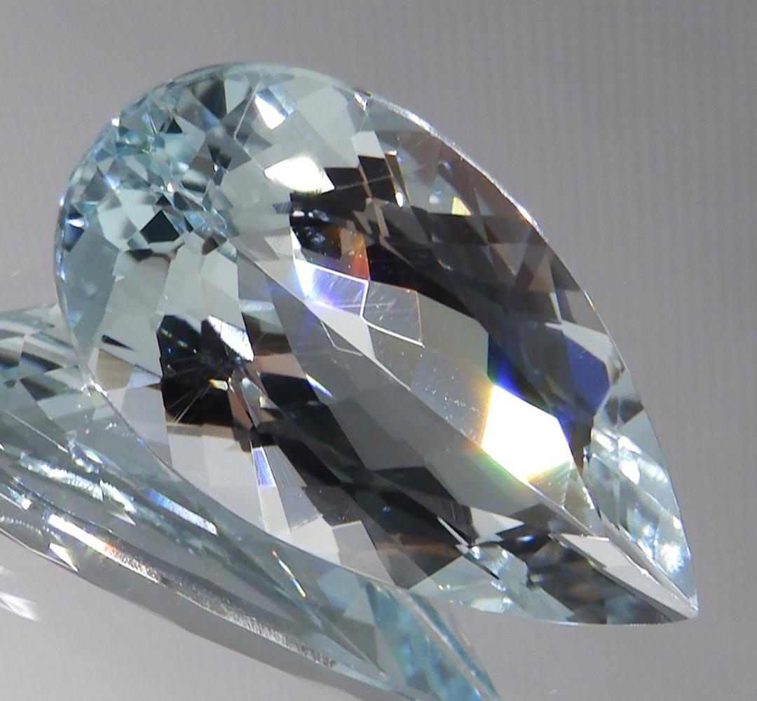 天然アクアマリンのルース【9.32ct】