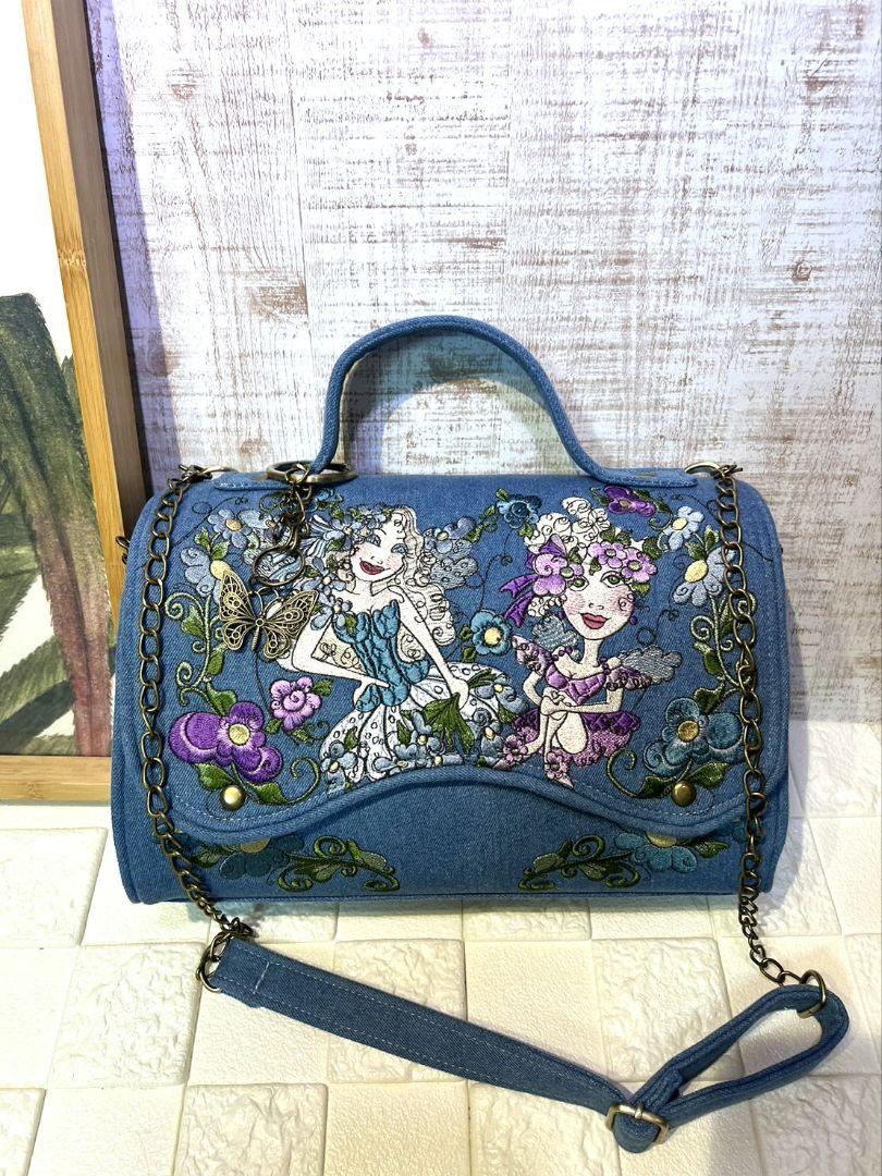 リクエスト＊ロラライハリス♡ライトブルーWデニム刺繍の丸底巾着バッグ♡チャーム ロラライハリス♡ライトブルーWデニム♡刺繍の丸底巾着バッグ