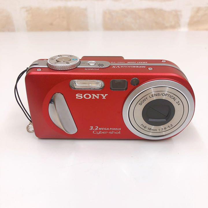 人気デザイナー SONY サイバーショット デジタルコンパクトカメラ レッド - デジタルカメラ