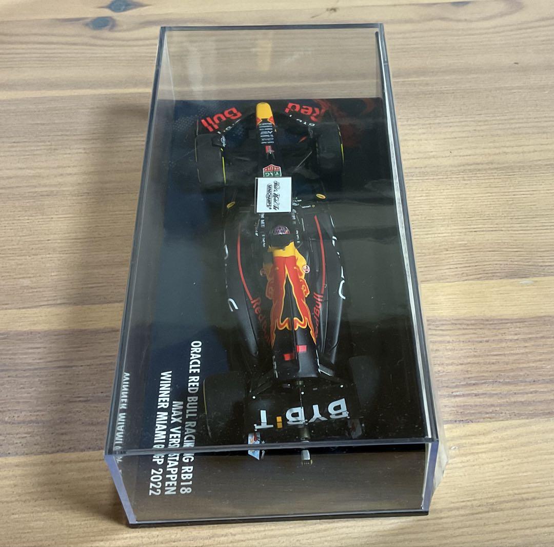 1/43 レッド ブル RB18マックス・フェルスタッペン マイアミ2022