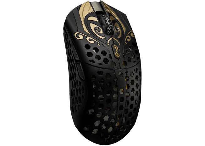 Finalmouse Starlight-12 Hades Medium